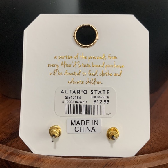 NWT Altar'd State stud earrings - Picture 2 of 3